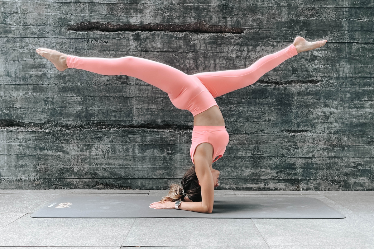 Finding Clarity Amidst Modern Distractions: Embracing Yoga as a Path to Focus and Renewal